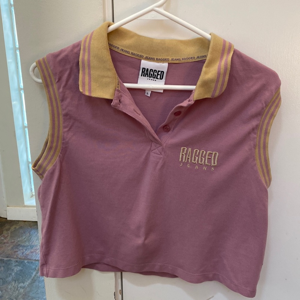 Great sleeveless tank top!